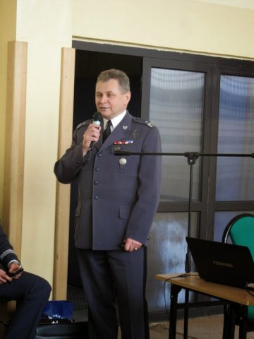 "Na skrzydłach orłów"